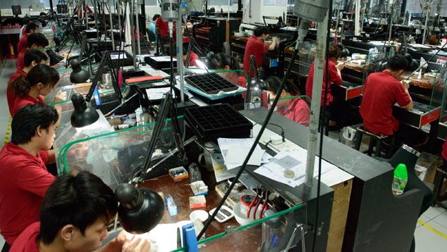 中国珠宝制造巨大产能的范例。 摄影：Eric Welch （埃里克·韦尔奇），© GIA