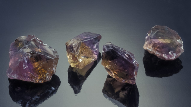 アメトリン結晶