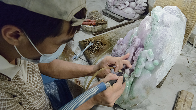 雕刻师将色域融入设计