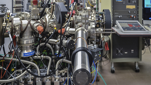 Carnegie Institution（カーネギー研究所）のイオンマイクロプローブ