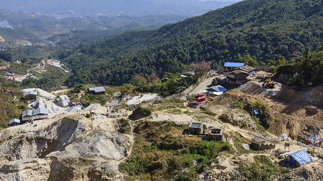 Large Scale Mechanized Mining