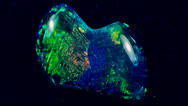 ブラックオパール