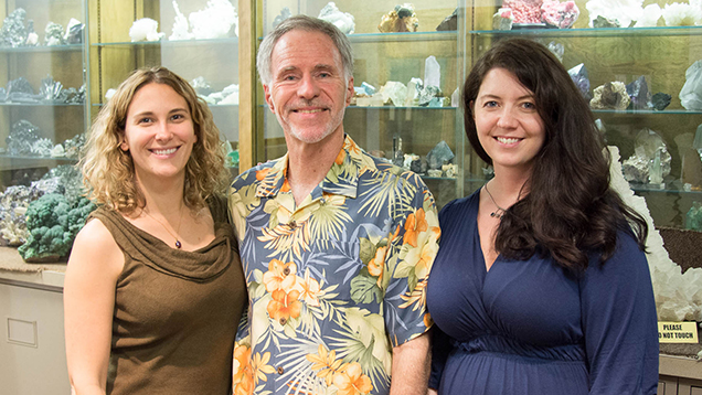 鉱物科学のスタッフ