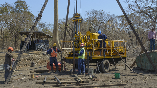 レーザードリリング