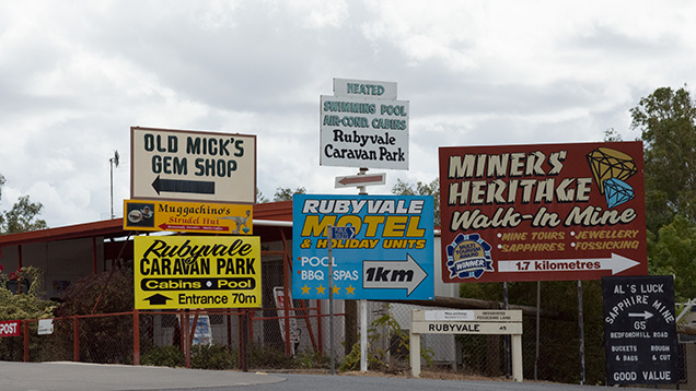 住宿和淘拣区的标志