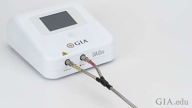 小型の卓上機器