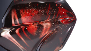 カッターはほとんどの場合、宝石に見られるインクルージョンを最小限に抑えようとする。 しかしサンストーンでは、キラキラと輝くインクルージョンが特徴となるようカットされる。 このペンダントには20ctの サンストーンが18Kホワイトゴールドにセットされている。 - Maha Tannous、提供：Anil B. Dholakia Inc.