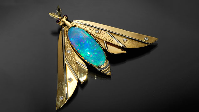 装饰派艺术飞蛾