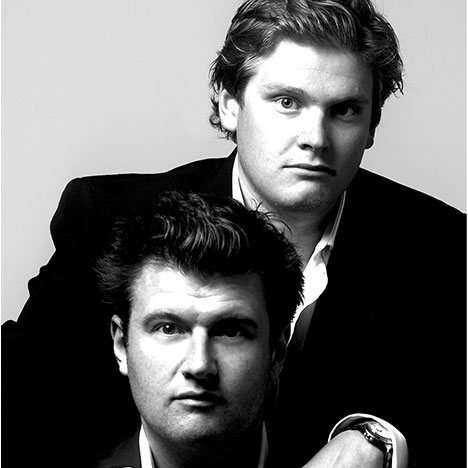 James and Henry Deakin（ジェームズ & ヘンリー・ディーキン）