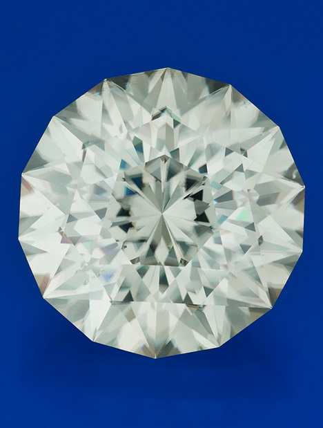 Moissanite stone