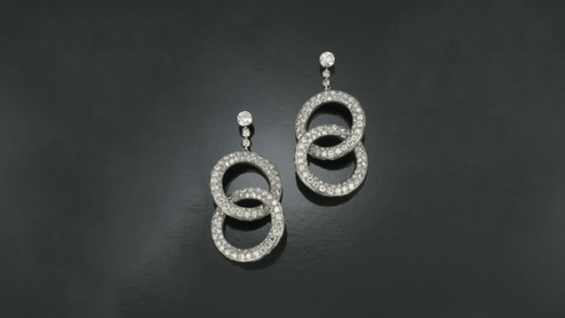 カルティエのダイヤモンドとプラチナのイヤリング