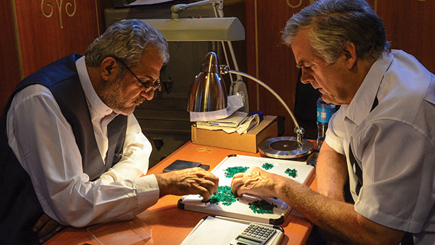 カブールのチキンストリートの宝石ディーラー