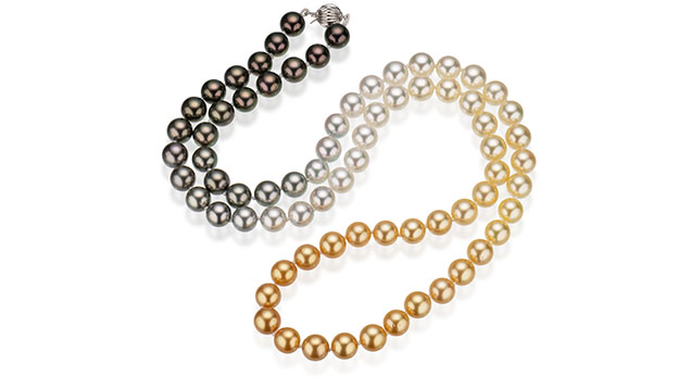 Pearl necklace with dark colored pearls, light colored pearls and yellow pearls 